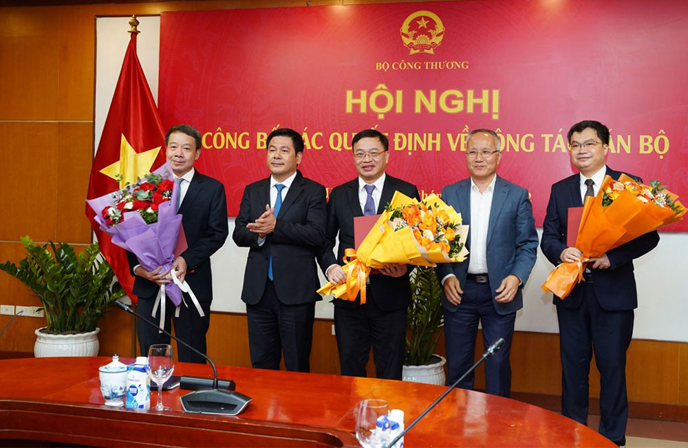 Loạt cục vụ của Bộ Công Thương chính thức có lãnh đạo mới