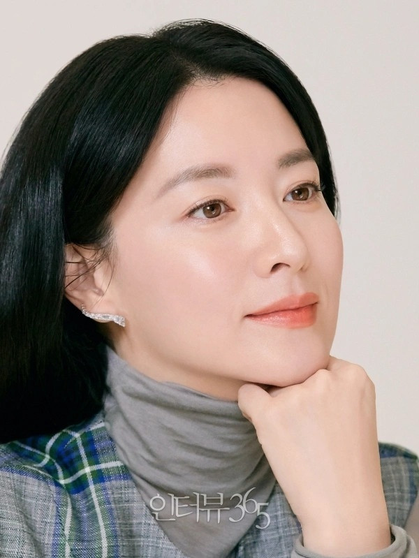 Lee Young Ae,  Itaewon anh 1
