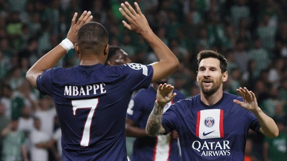 Mbappe xô đổ kỷ lục của Messi tại Champions League
