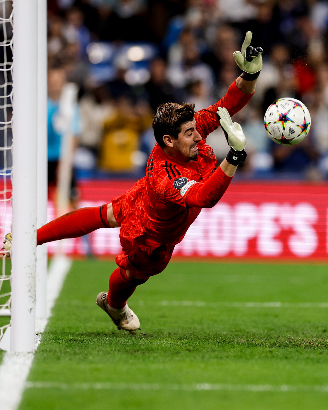 Celtic được hưởng quả phạt đền ở phút 35. Tuy nhiên, cú đá phạt đền của Juranovic lại không chiến thắng được Courtois, thủ môn xuất sắc nhất châu Âu mùa trước theo bình chọn của UEFA.