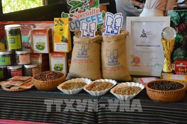Vietnam’s coffee export expected to hit 4 billion USD this year hinh anh 1