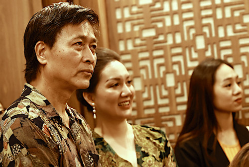 Diễn viên Quốc Tuấn ủng hộ nghệ sĩ Lê Duy Mạnh ra đĩa than