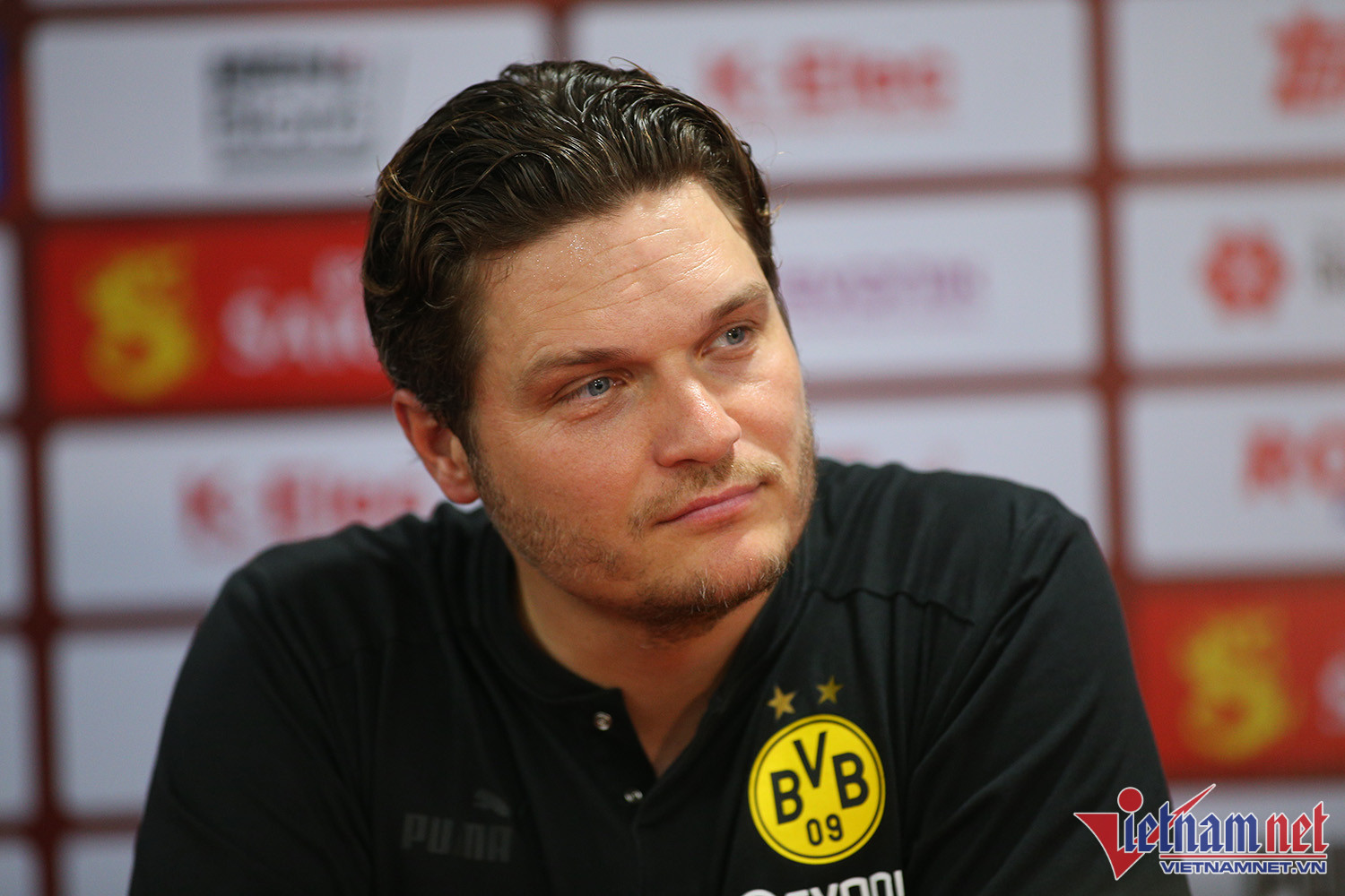 HLV Dortmund: Tôi ngạc nhiên vì thua tuyển Việt Nam