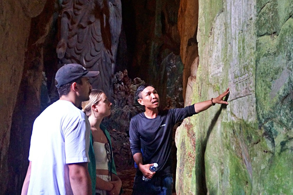 Chiêm ngưỡng di sản độc đáo trong lòng hang động ở Đà Nẵng vừa được ghi danh