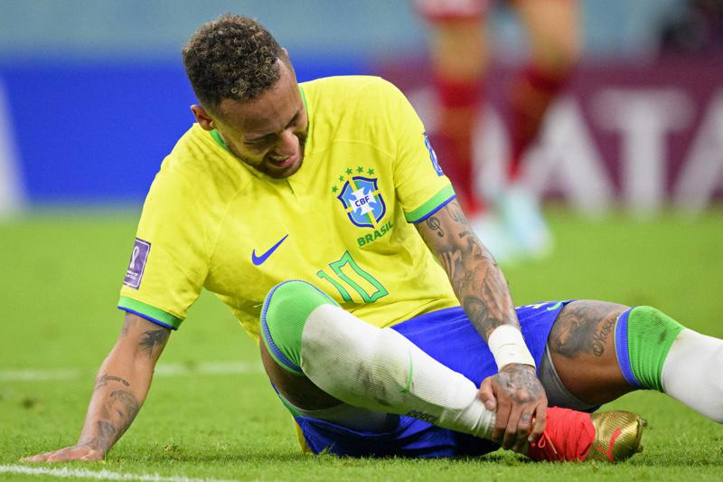 Chấn thương mắt cá chân gây hậu quả lớn cho Neymar ở World Cup 2022