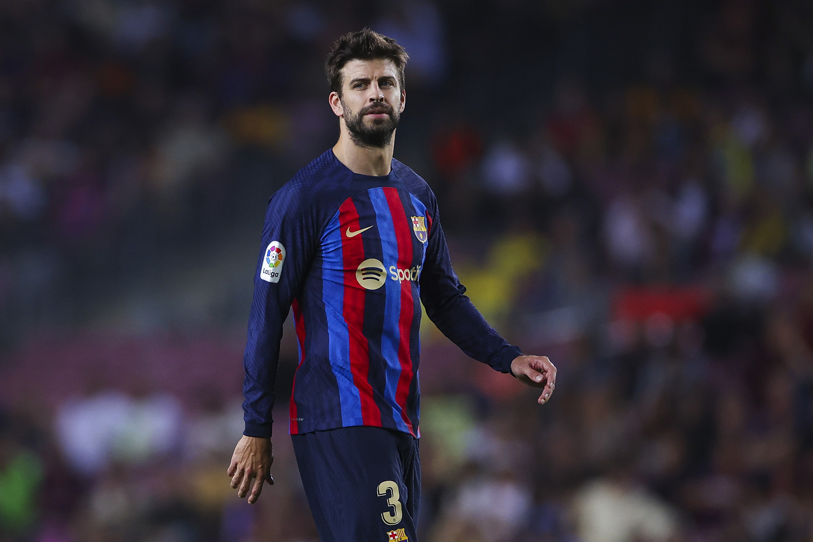 Pique giải nghệ, rời Barca: Tạm biệt Gerard Pique