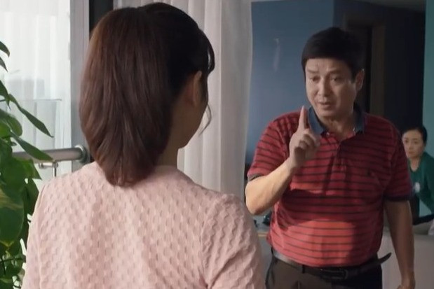 'Thông gia ngõ hẹp' tập 15: Bố Phan đuổi Linh ra khỏi nhà