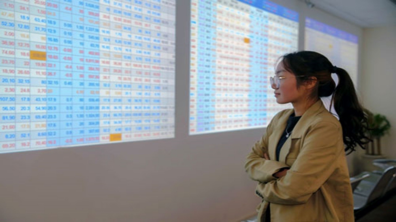 Vietnam plans to upgrade status of stock market
