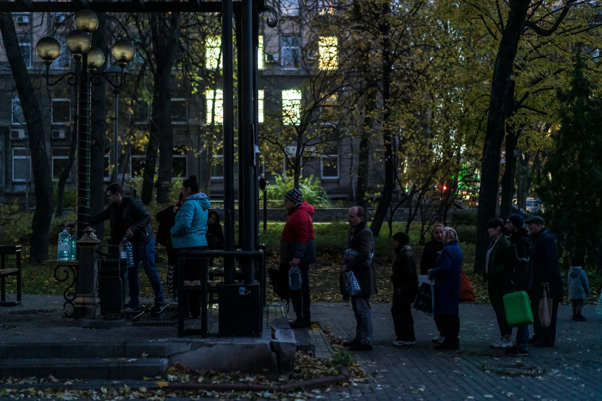 Nga tố Ukraine phá đập Kherson, Kiev sẽ sơ tán dân nếu mất điện hoàn toàn