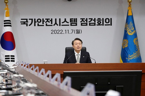 Tổng thống Hàn Quốc xin lỗi cả nước về thảm kịch Itaewon