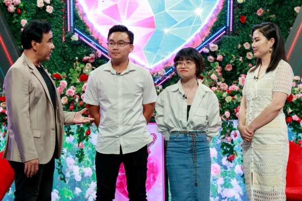 Lý do cô gái Hà Nội từ chối hẹn hò với chàng trai thích ôm mẹ khóc