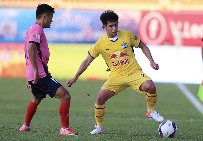 Lịch thi đấu bóng đá hôm nay 8/11: Tâm điểm vòng 24 V-League
