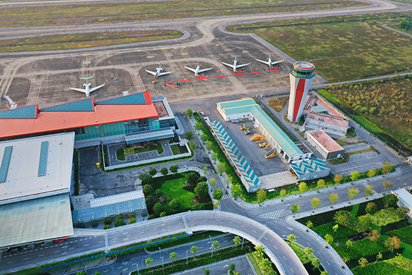 ซีรีส์เครื่องบินไอพ่นสุดหรูของ Sun Air ที่งานแอร์โชว์ปี 2022