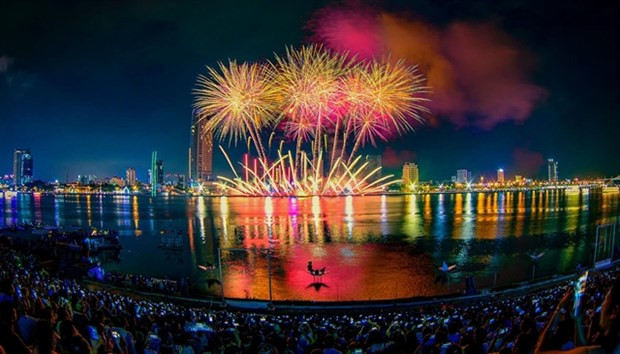 Da Nang seeks financial partners to co-organise int’l fireworks festival hinh anh 1