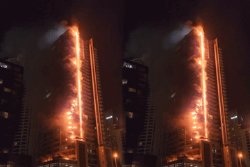 Khoảnh khắc ngọn lửa 'nuốt chửng' tòa nhà 35 tầng gần tháp cao nhất thế giới