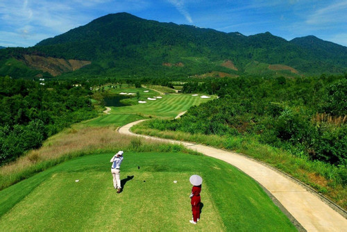 Vietnam aims for 100 more golf courses by 2025