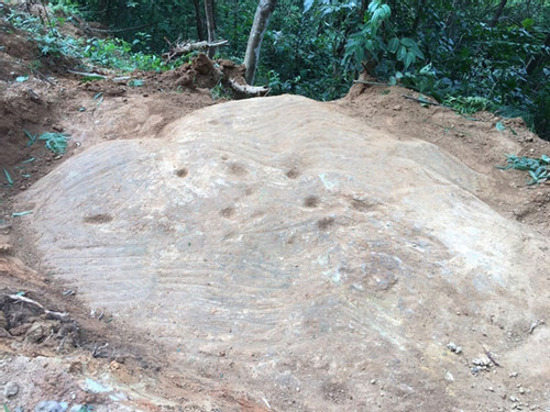 Experts decipher ancient stone blocks found in Mu Cang Chai