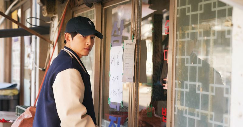 Song Joong Ki và 3 cú twist lôi cuốn trong 'Cậu út nhà tài phiệt'