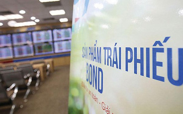 Vietnam’s bond market contracts amid monetary tightening hinh anh 1
