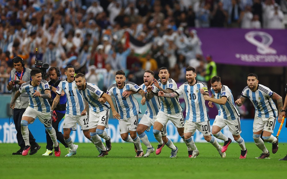 Video World Cup 2022 Hà Lan 2-2 Argentina (pen 3-4): Messi, E.Martinez tỏa sáng