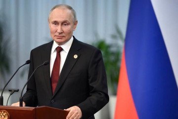 Tổng thống Putin cảnh báo đáp trả tấn công bằng hàng trăm tên lửa