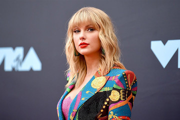 Ca sĩ Taylor Swift ra mắt phim dài đầu tay với vai trò đạo diễn