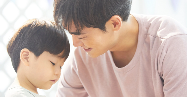 Đến nhà bạn trai, tôi sửng sốt khi biết anh đang chăm sóc 2 đứa nhỏ