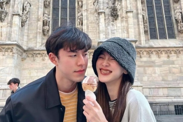 Cặp đôi 'Yêu nhầm bạn thân' bịt khẩu trang, hẹn hò lãng mạn