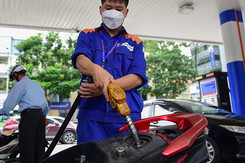 Giá xăng trong nước chiều nay có thể giảm mạnh, giá dầu thế giới đi lên