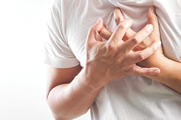 Bất ngờ ngừng thở vì cơn nhồi máu cơ tim cấp