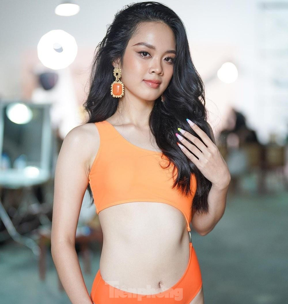 Thí sinh Hoa hậu Việt Nam trong buổi chụp ảnh áo tắm ảnh 9