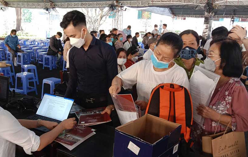 Bị hại của Công ty Alibaba: Người muốn nhận tiền, người quyết đòi lại đất