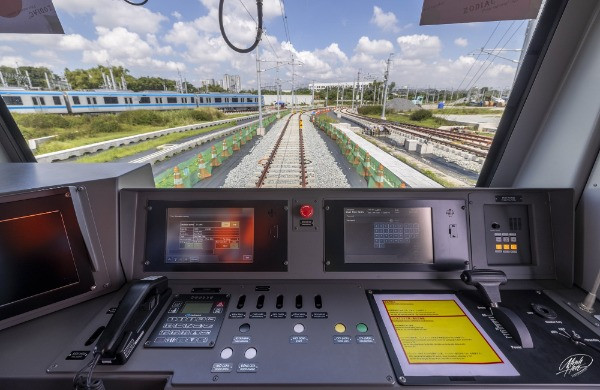 Metro Bến Thành - Suối Tiên chạy thử đoạn trên cao ngày 21/12