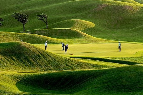 Những vụ ‘náo loạn’ trên sân golf từng bị xử lý của các golfer