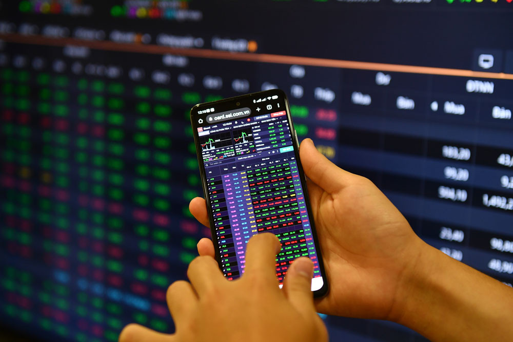 VN-Index tăng mạnh sau đề xuất sửa quy định về trái phiếu doanh nghiệp