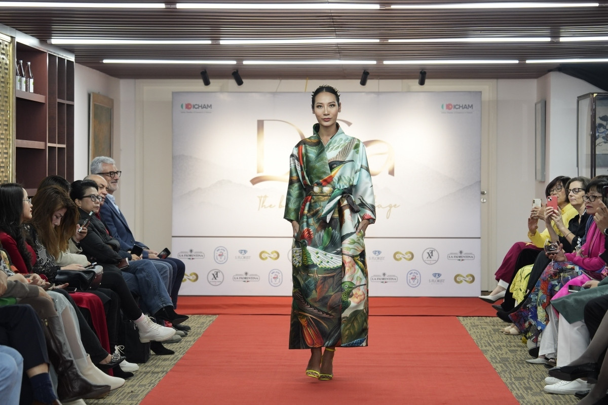 italian designer modernises vietnamese dress ao dai picture 2