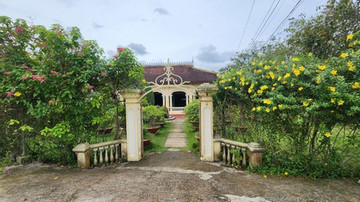 Dong Hoa Hiep ancient house village with unique architecture