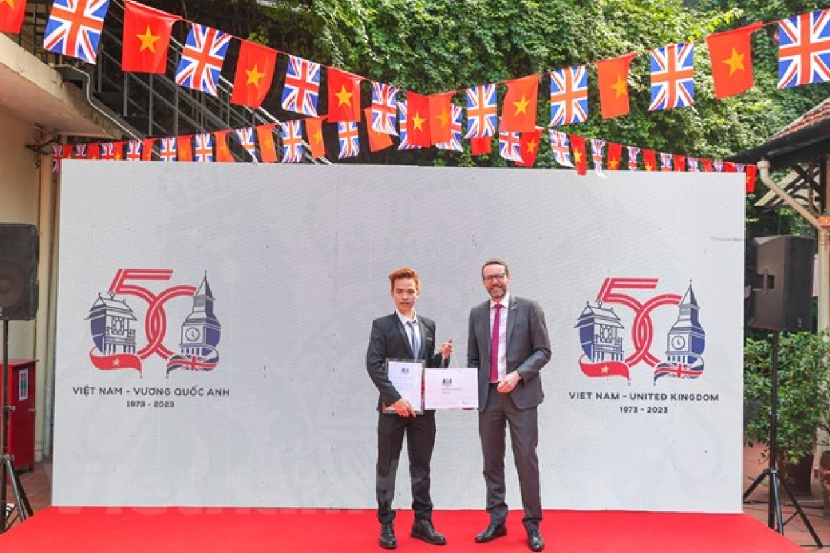 logo for 50 years of vietnam uk diplomacy unveiled picture 1