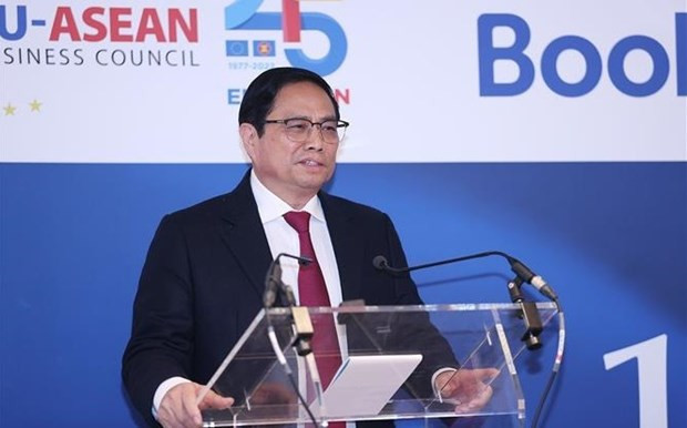 PM attends 10th ASEAN-EU Business Summit in Brussels hinh anh 1