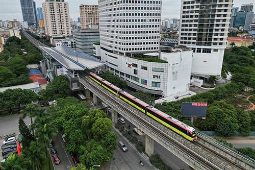 Bắt đầu chạy thử 8 đoàn tàu metro tuyến Nhổn - ga Hà Nội