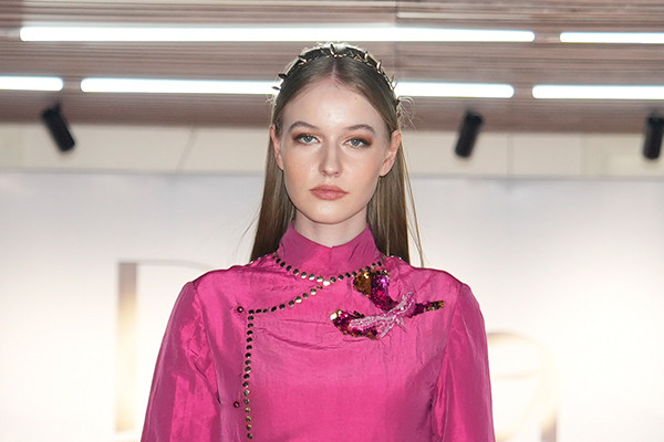 Áo dài từ cảm hứng trang phục vua chúa Việt