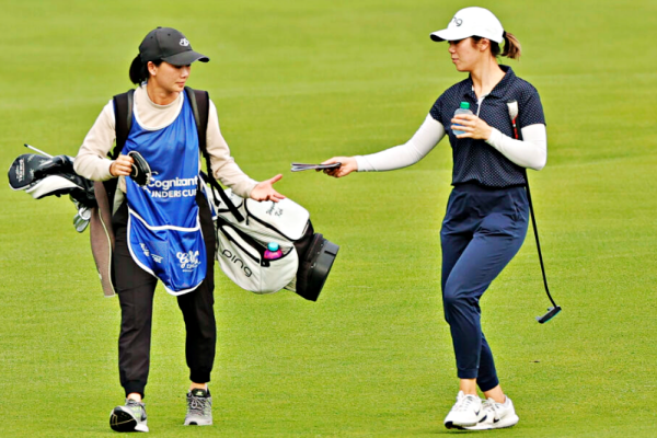 Nghề caddie dưới góc nhìn của những golfer chân chính