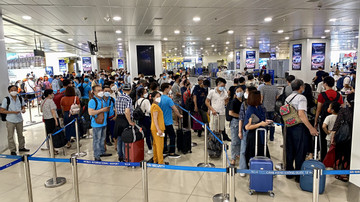 Cao điểm Tết, sân bay Nội Bài đón 80 nghìn lượt khách mỗi ngày