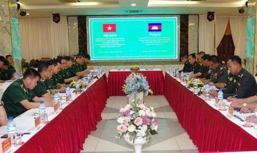 Bộ đội biên phòng tỉnh Gia Lai hội đàm với lực lượng Tiểu khu Quân sự tỉnh Rattanakiri