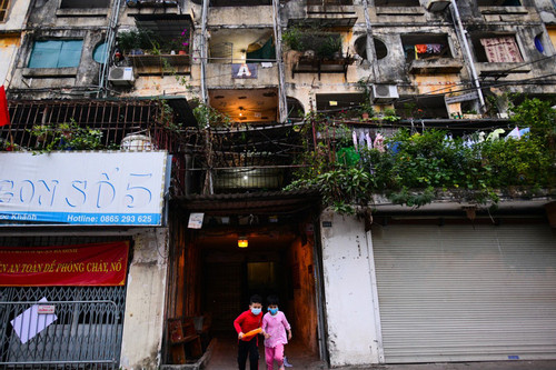 Hanoi needs huge capital to rebuild old apartment buildings