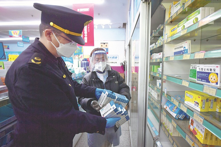 Trung Quốc mạnh tay chống nạn đầu cơ thuốc điều trị Covid-19