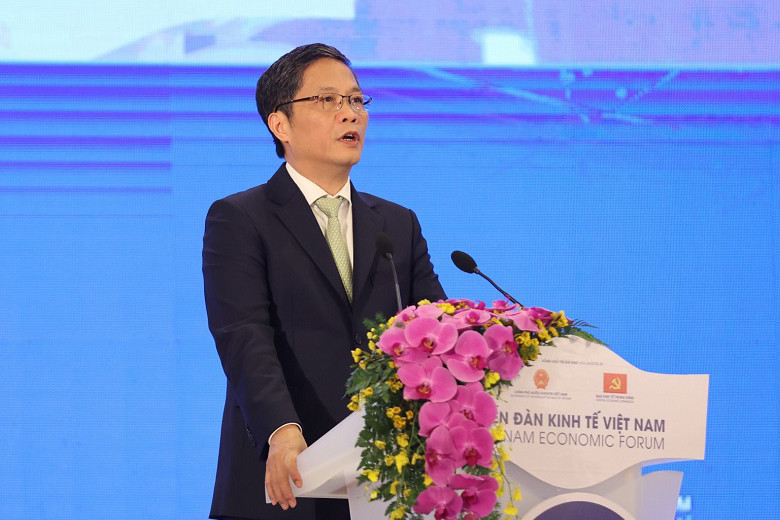 Việt Nam lấy lại đà tăng trưởng, nhận diện rủi ro năm 2023