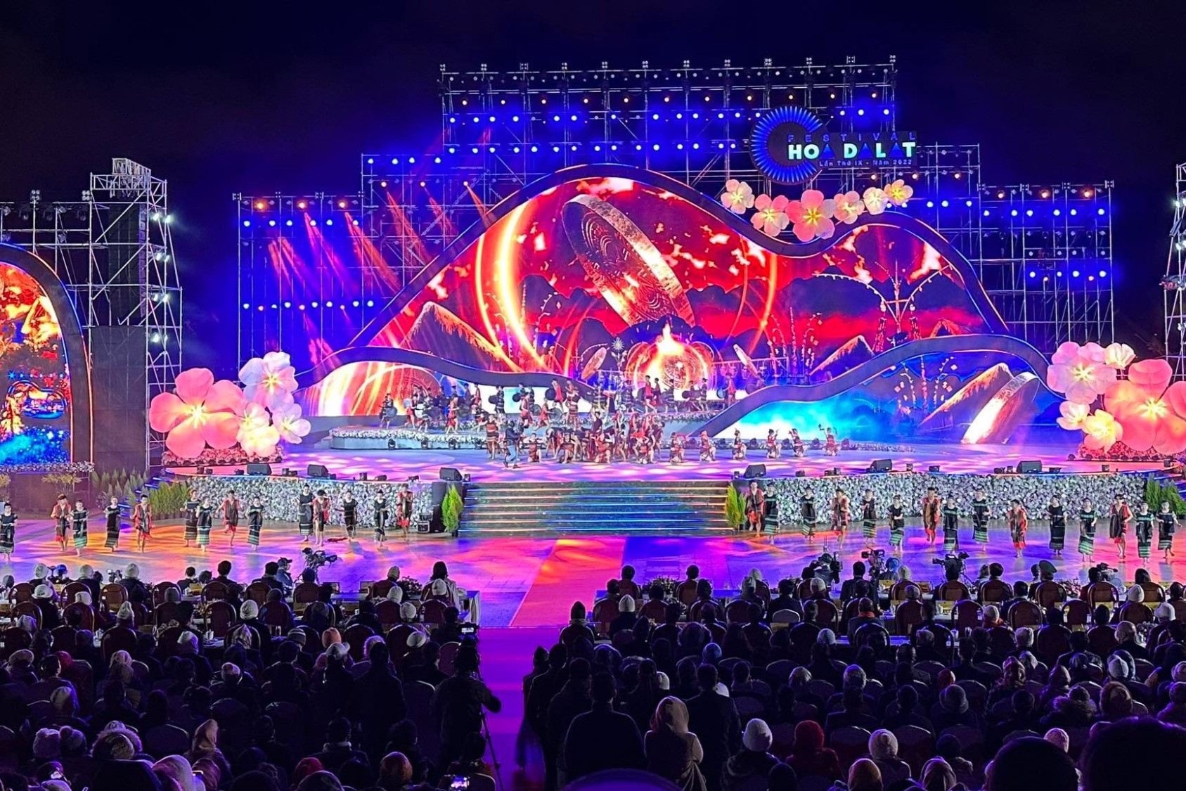 Hơn 10.000 du khách dự Lễ khai mạc Festival hoa Đà Lạt