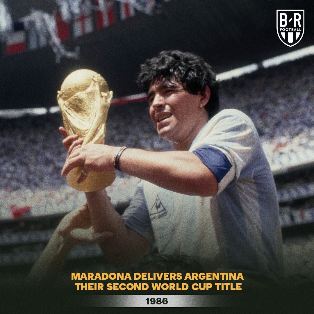 Với tư cách đội trưởng, Diego Maradona đã dẫn dắt đội tuyển Argentina giành chức vô địch World Cup 1986 tại Mexico. Kể từ đó đến nay, 