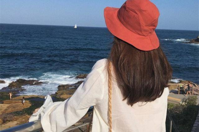 Thấy chồng cũ đang chăm sóc bố mình, tôi hối hận và muốn tái hôn